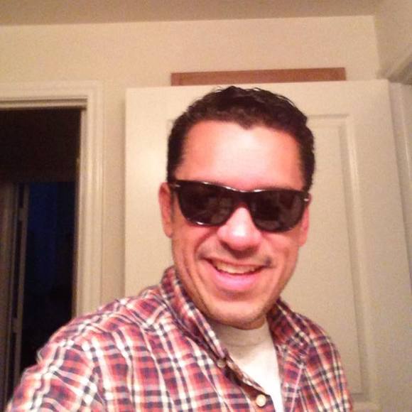 Meet your Posher, Rene - Picture 1 of 1